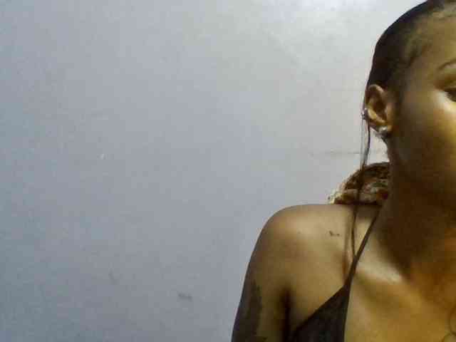 Girls-next-door webcam