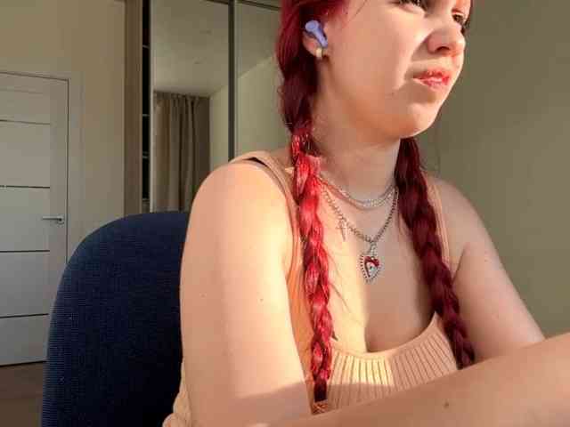 CelenaMile webcam