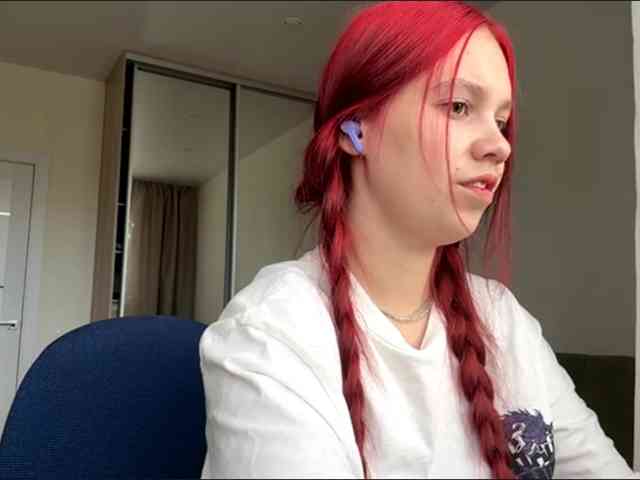 CelenaMile webcam