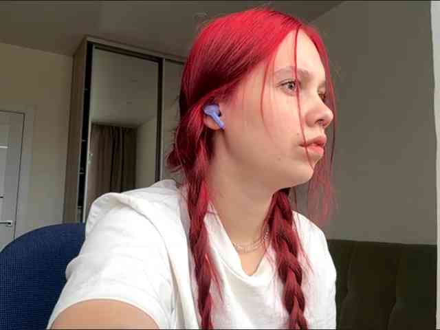 CelenaMile webcam