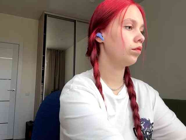 CelenaMile webcam