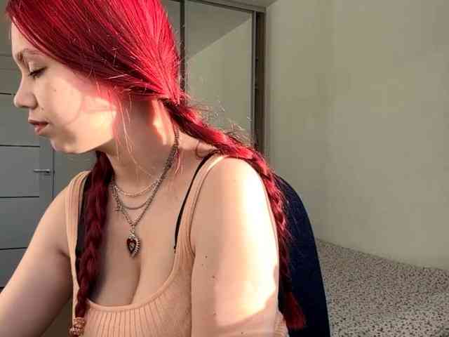 CelenaMile webcam