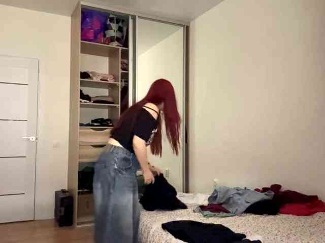 CelenaMile webcam