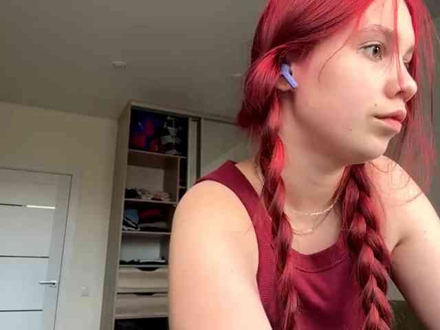 CelenaMile webcam