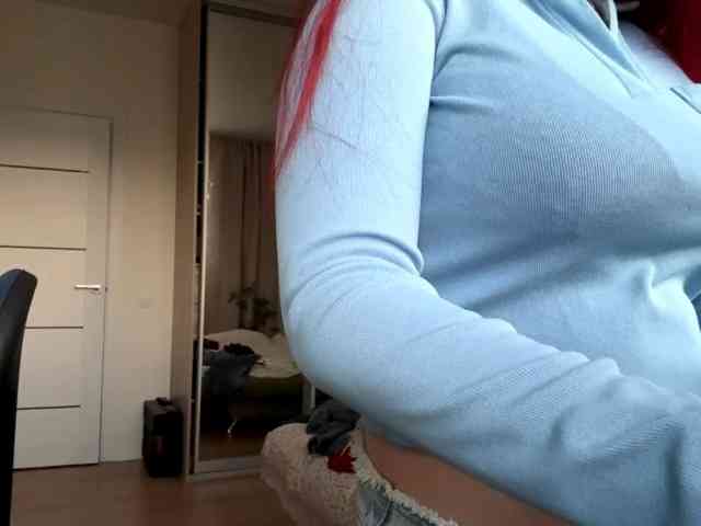 CelenaMile webcam