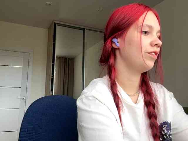 CelenaMile webcam