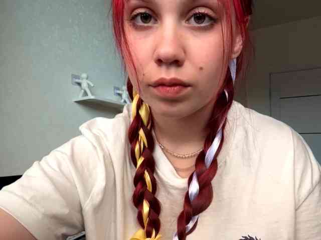 CelenaMile webcam