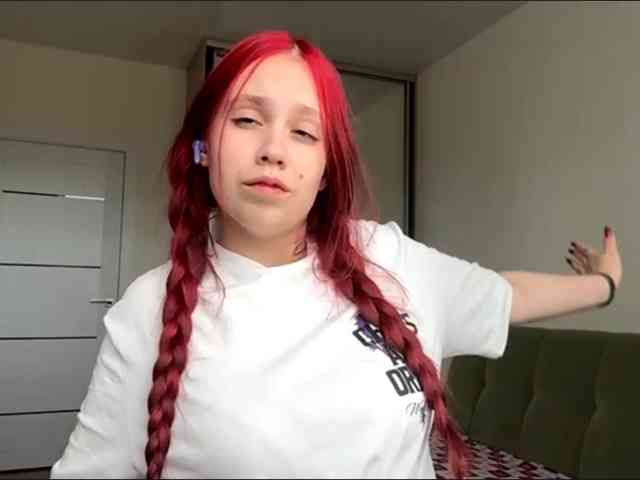 CelenaMile webcam