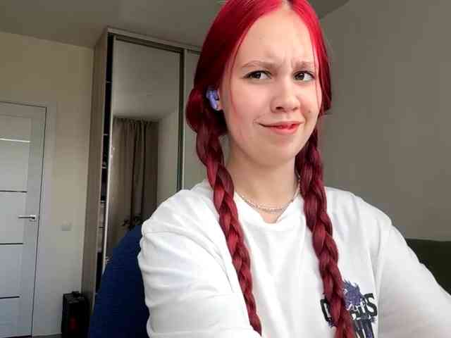 CelenaMile webcam