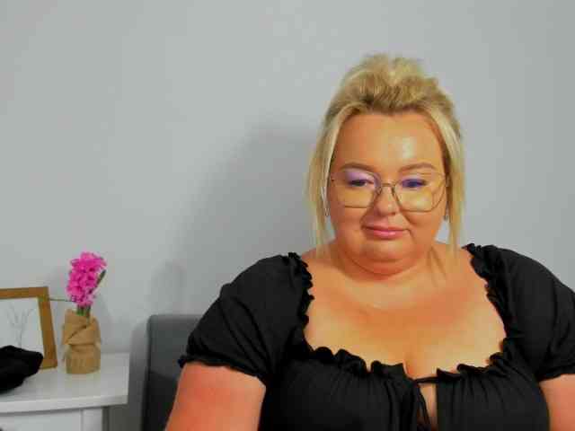 HazelKitty webcam