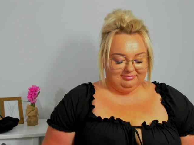 HazelKitty webcam