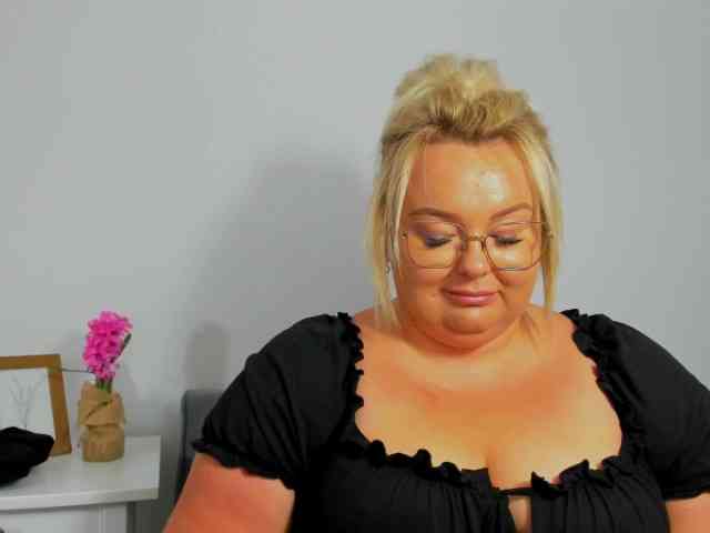 HazelKitty webcam