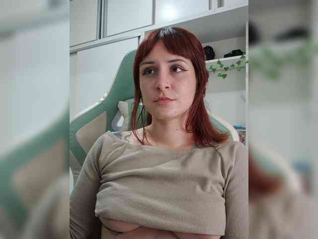 Ahrya222 webcam