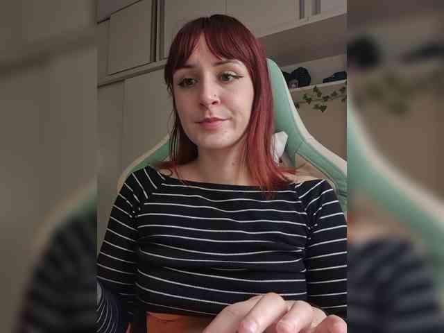 Ahrya222 webcam