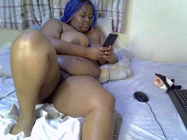 Sexydolly10 webcam