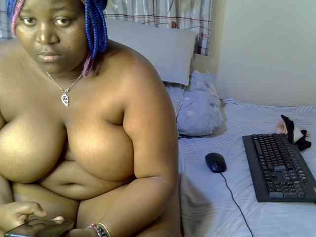 Sexydolly10 webcam