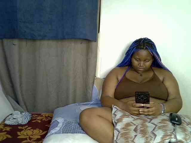 Sexydolly10 webcam