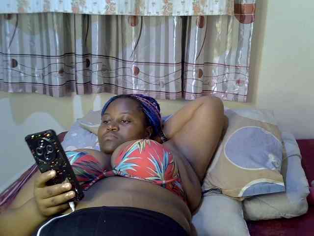 Sexydolly10 webcam