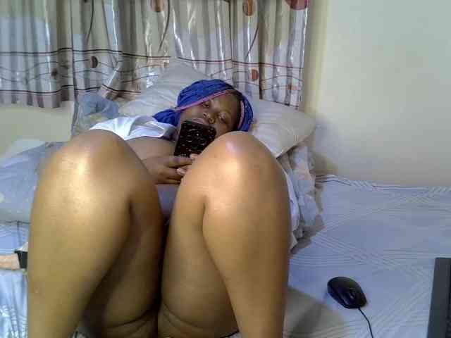 Sexydolly10 webcam