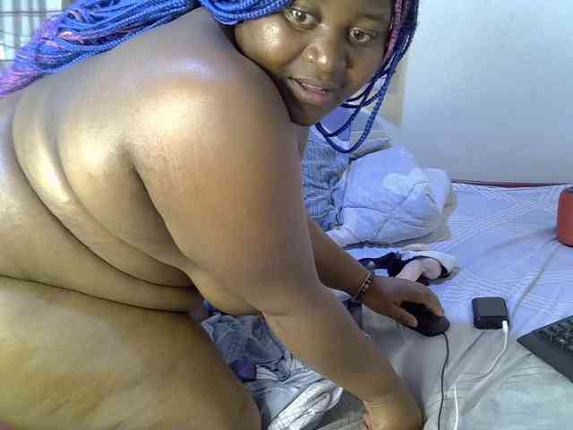 Sexydolly10 webcam