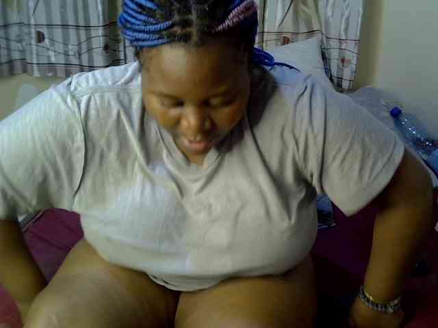 Sexydolly10 webcam