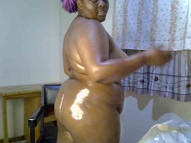 Sexydolly10 webcam