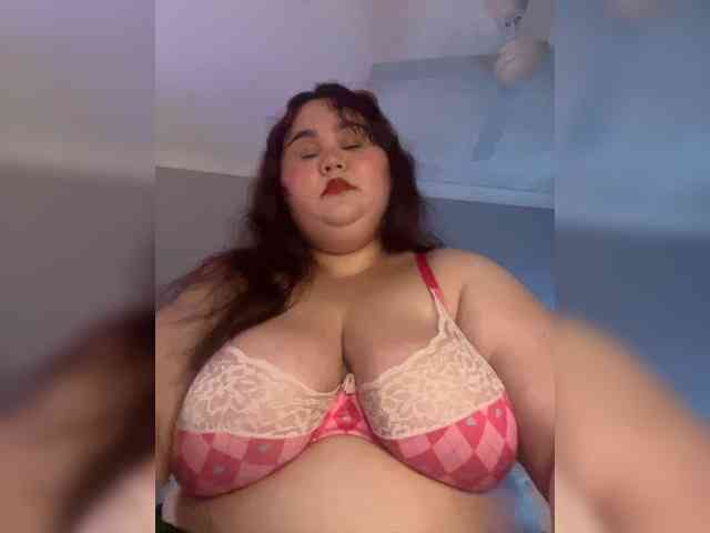 FlusteredDoll webcam