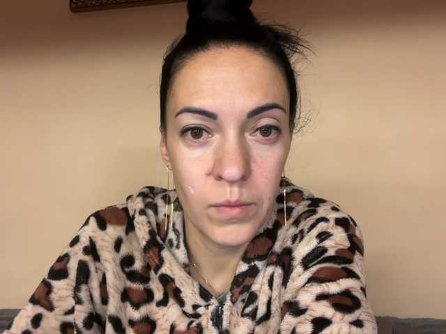 elena1983 live cam on BongaCams