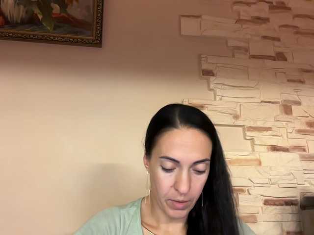 elena1983 live cam