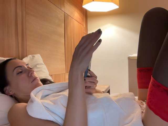 elena2026 live cam