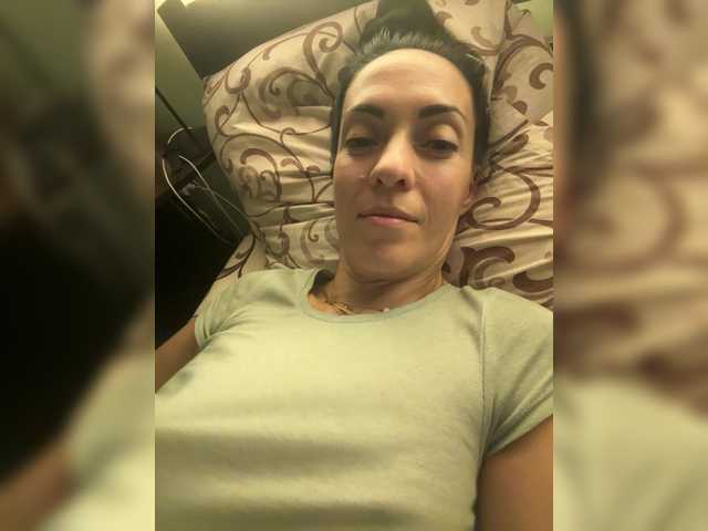 elena1983 live cam on BongaCams