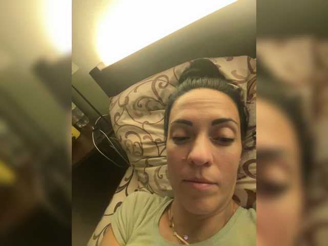 elena1983 live cam on BongaCams