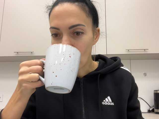 elena1983 live cam on BongaCams