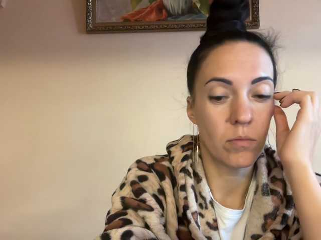 elena1983 live cam
