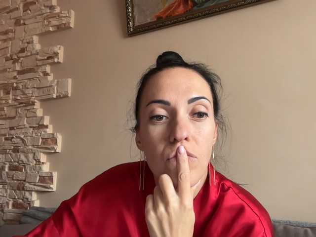 elena1983 live cam on BongaCams