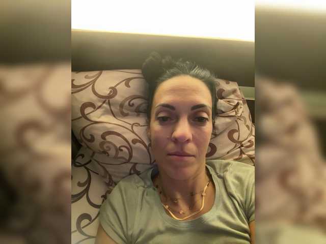 elena1983 live cam on BongaCams