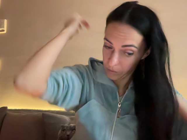 elena1983 live cam on BongaCams