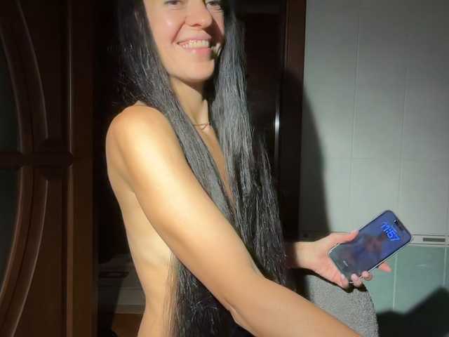 elena1983 live cam on BongaCams