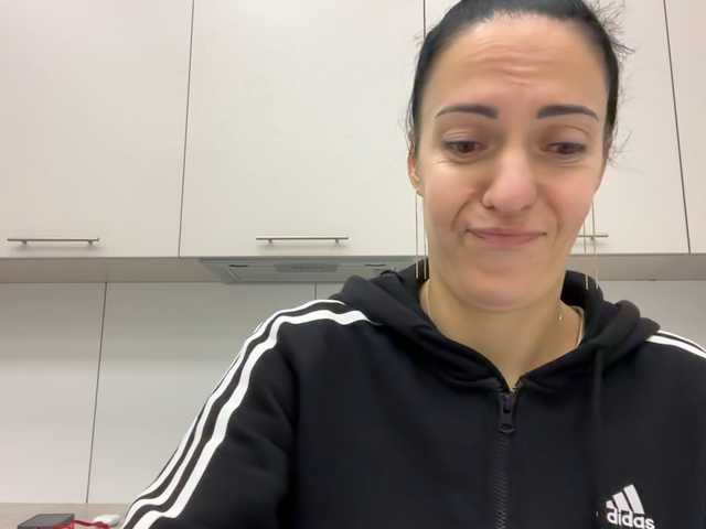 elena1983 live cam on BongaCams