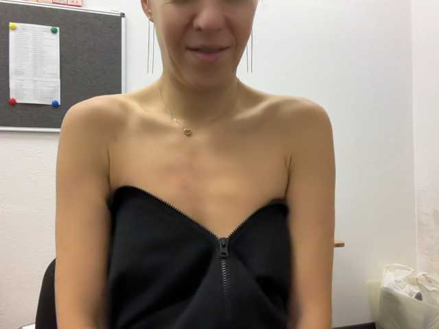 elena1983 live cam on BongaCams