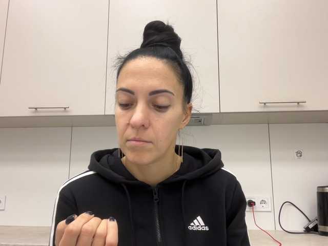 elena1983 live cam on BongaCams