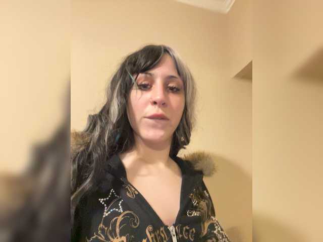 Mollil0v3 live cam on BongaCams