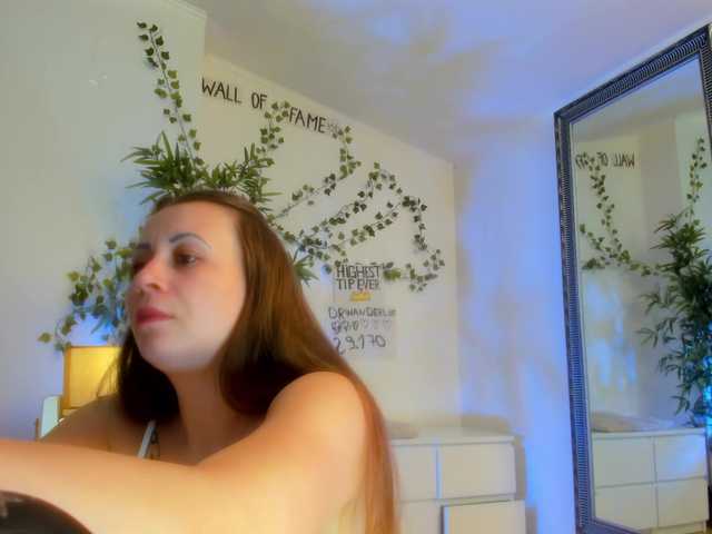 Aryanette live cam on BongaCams