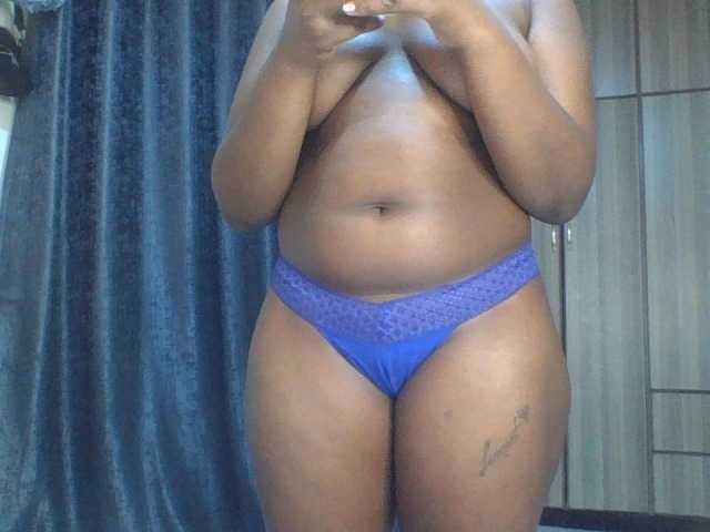Sweatcandy live cam on BongaCams