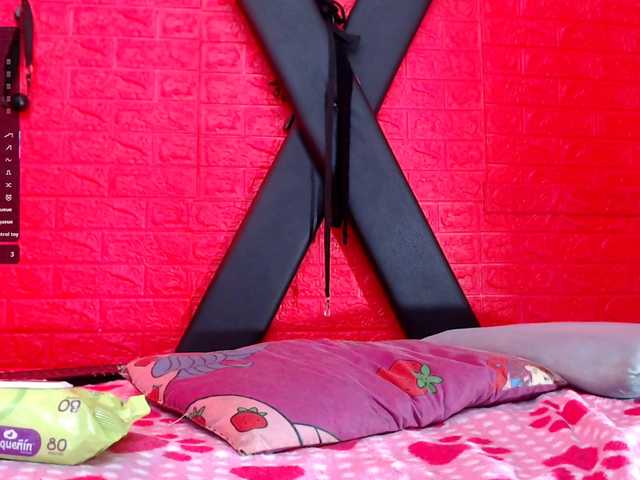 juliette18rose live cam on BongaCams