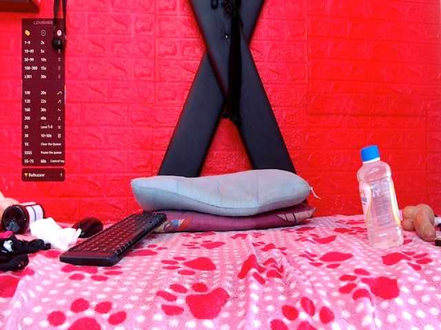 juliette18rose live cam on BongaCams