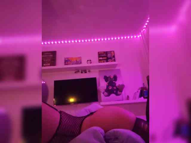 Lora555 webcam