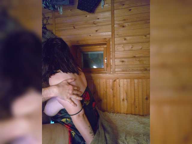 Aksinia_Andre live cam on BongaCams