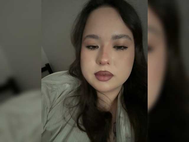 Kamillamrr live cam