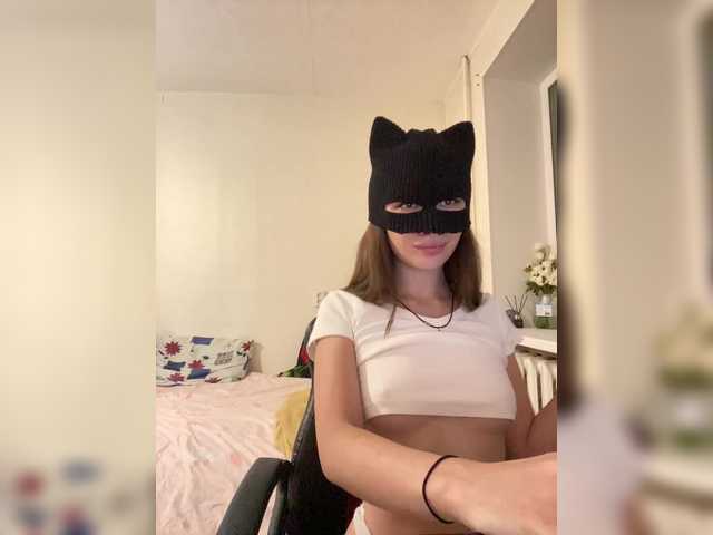 Milkacomss live cam on BongaCams